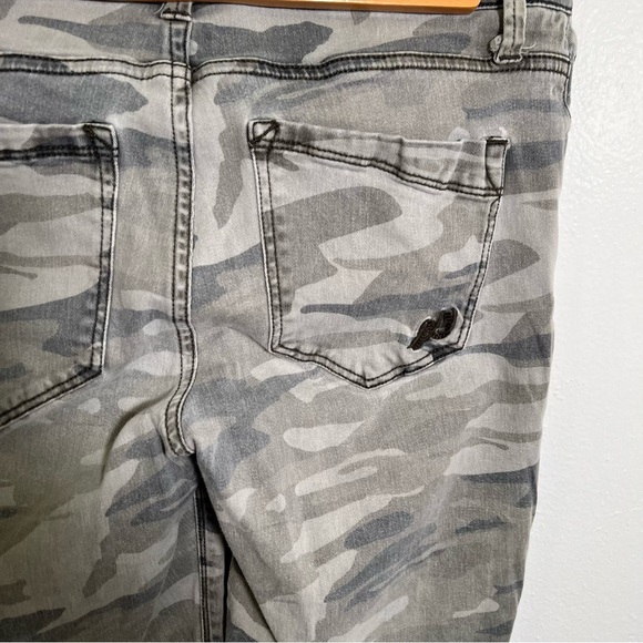 Express Jeans Ankle Jegging Faded Camo Mid-Rise 4R - Picture 12 of 15